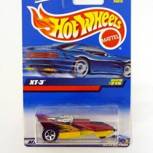 Hot Wheels XT-3 #215 Red Die-Cast Car 2000